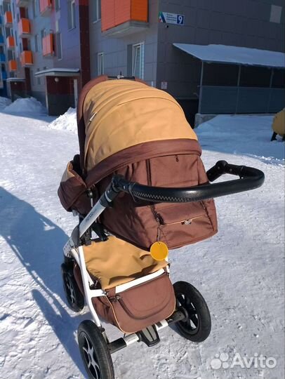 Прогулочная коляска 2 в 1