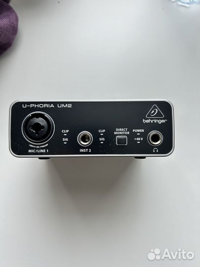 Аудиокарта Behringer u-phoria um2