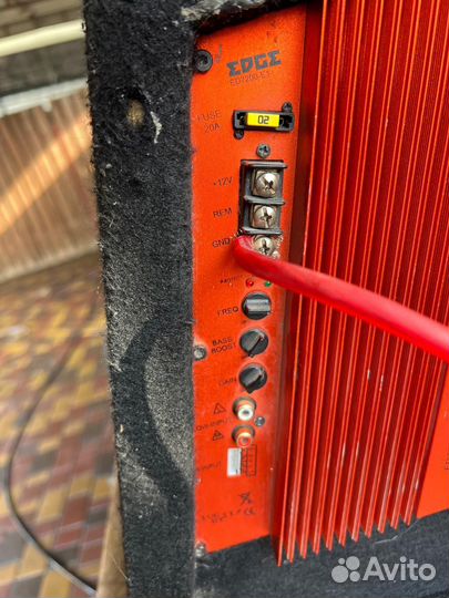 Сабвуфер edge