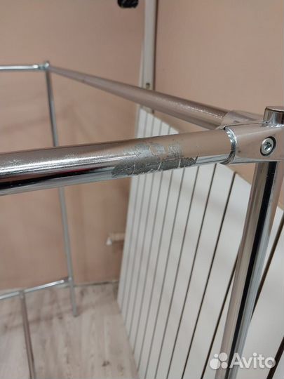 Вешало напольное