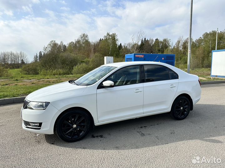 Skoda Rapid 1.6 AT, 2018, 122 000 км