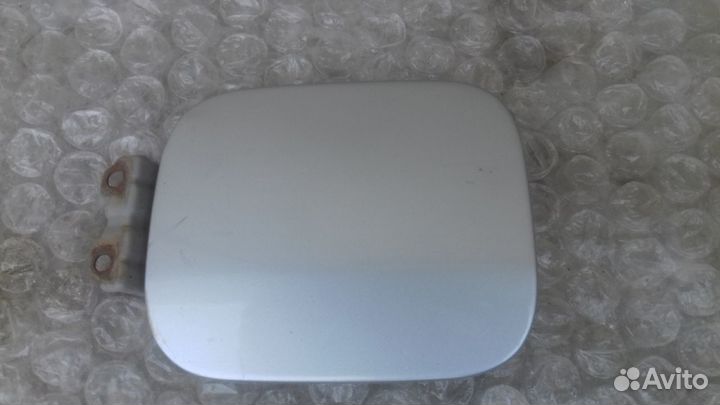 Митсубиси Лансер 9 лючок бензобака