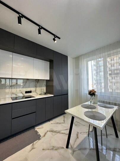 2-к. квартира, 60 м², 5/21 эт.