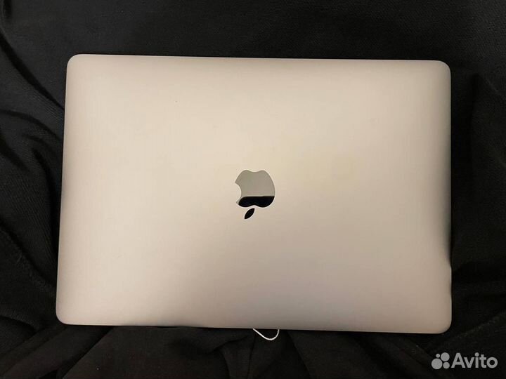 Apple macbook pro 13 2022 m2