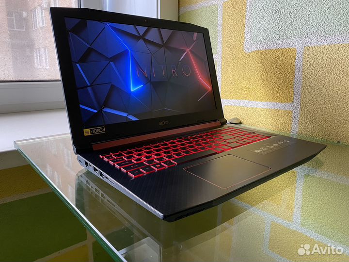 Acer Nitro V / Core i5-8300H / 16Gb / GTX 1050