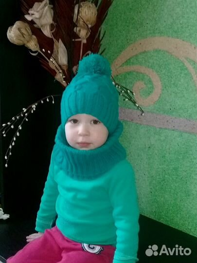 Новый комплект на весну/осень Шапка +снуд ручной в