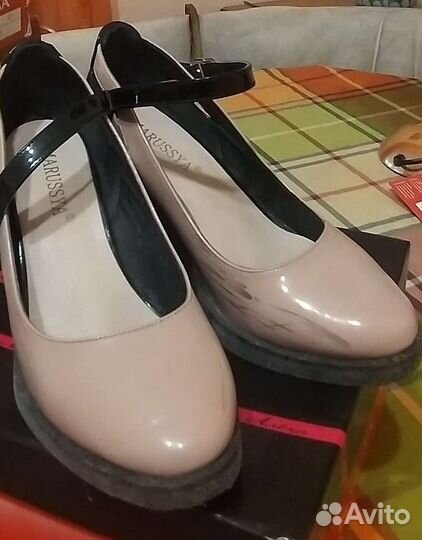 Босоножки 37 и 36