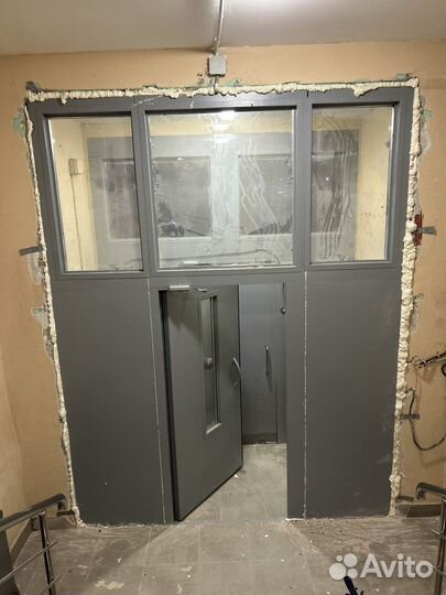 Дверь подъездная