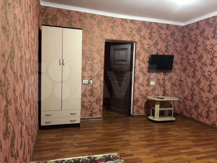 Комната 30 м² в 4-к., 2/2 эт.