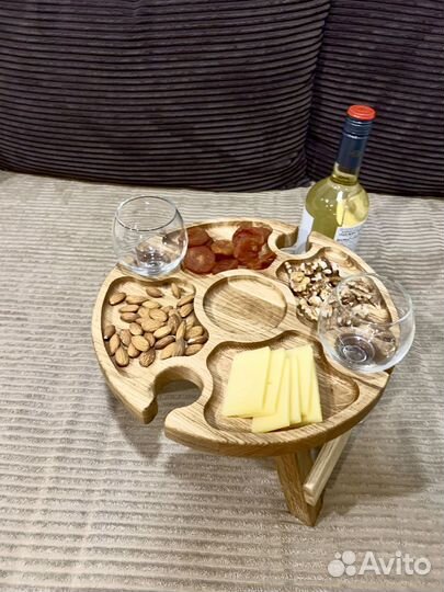 Винные столики оптом