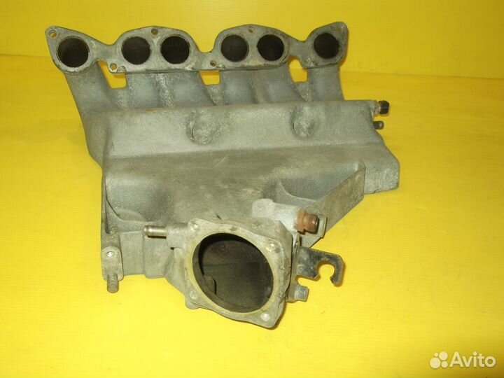 Коллектор впускной 2.8 VR6 Sharan Golf 3 Passat B4