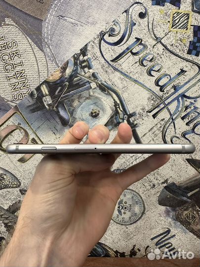 iPhone 6S, 32 ГБ
