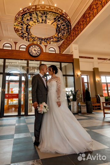 Свадебное платье 42