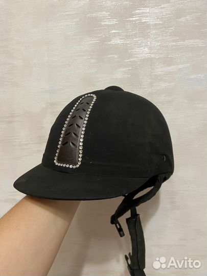 Шлем для конного спорта