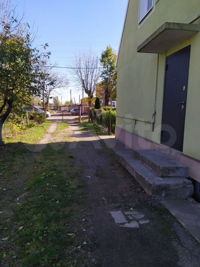 3-к. квартира, 77 м², 1/2 эт.
