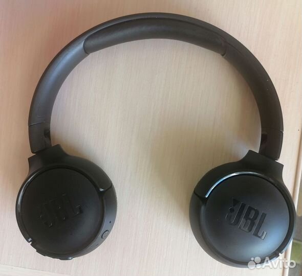 Беспроводные наушники jbl tune 560bt