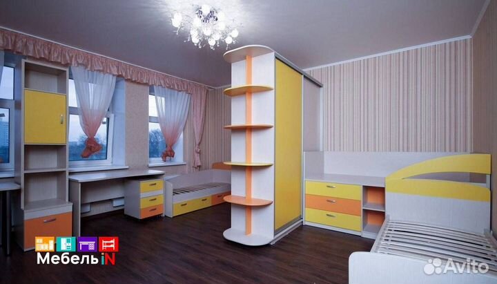 Кровать в детскую со столом и шкафом