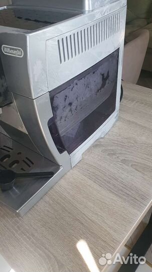 Кофемашина Delonghi ecam23.450