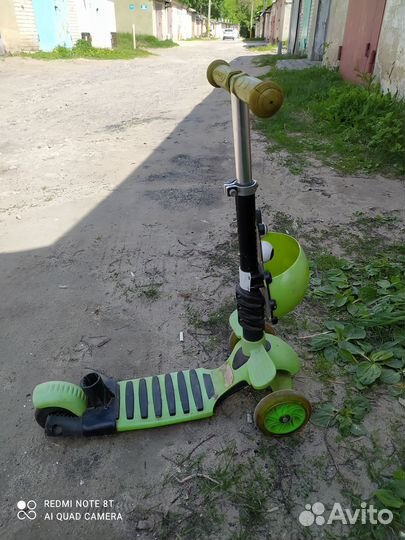 Детский скутер