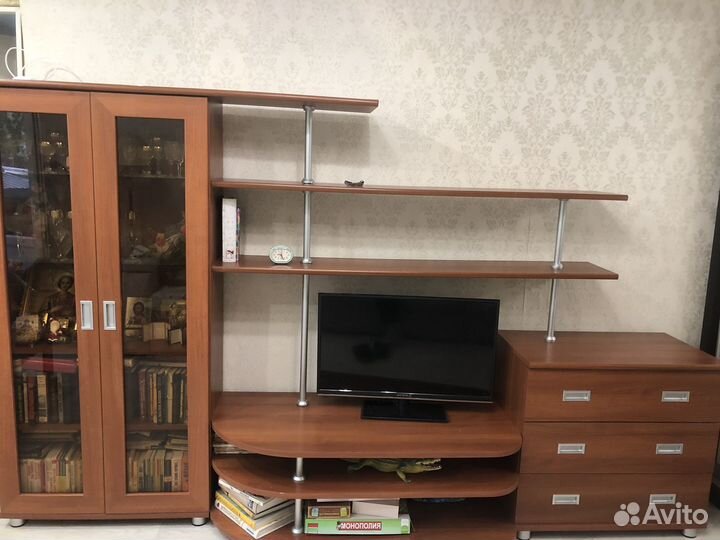 Стенка бу в хорошем состоянии