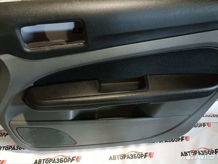 Ford Focus 2 Обшивка двери передней правой