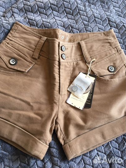 Шорты женские