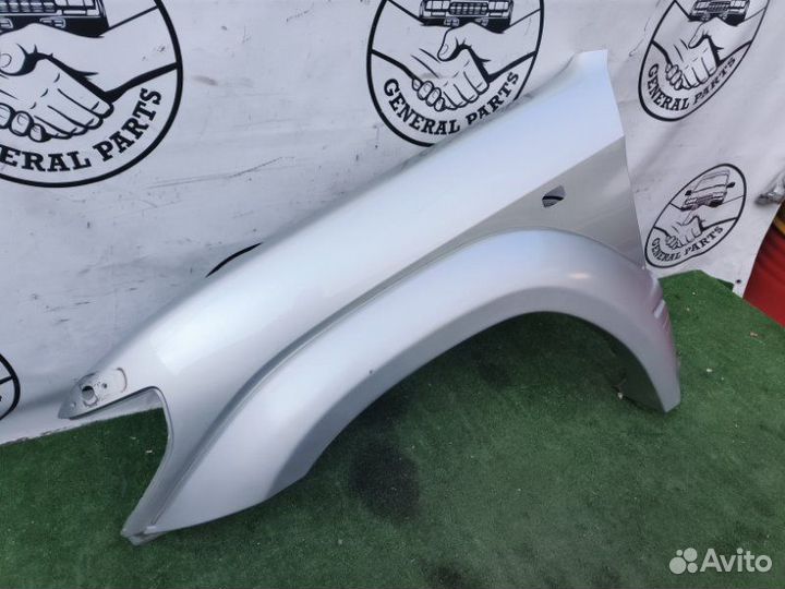 Крыло переднее левое Toyota Land Cruiser Prado