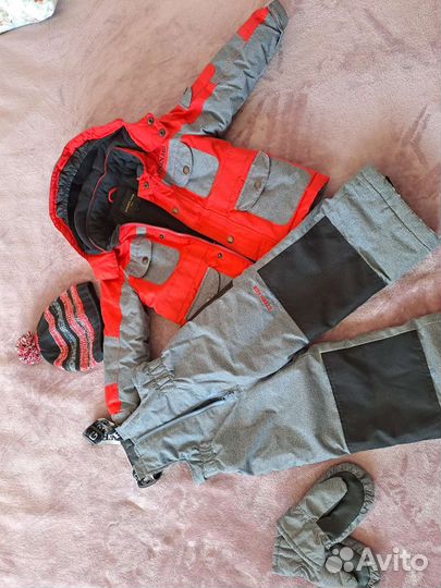 Костюм на мальчика 104-110