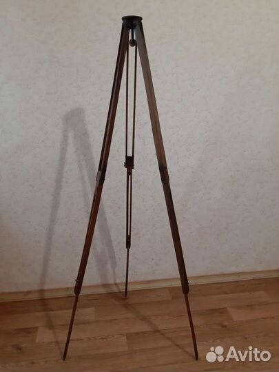 Тренога для фотоаппарата