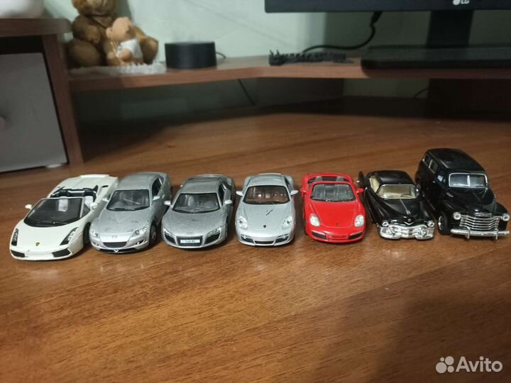 Коллекция масштабных моделей 1/36 Kinsmart