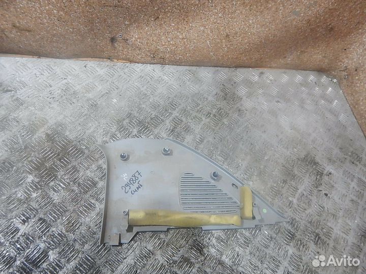 Обшивка/накладка стойки Renault Clio