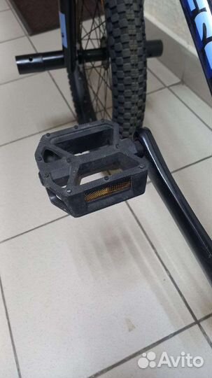Велосипед stark Madness BMX 3 2022. Колеса 20