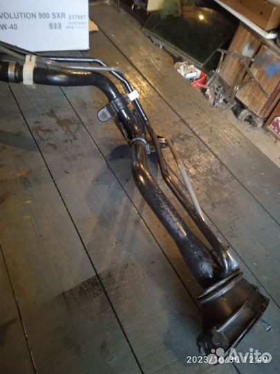 Заливная горловина Тойота 150