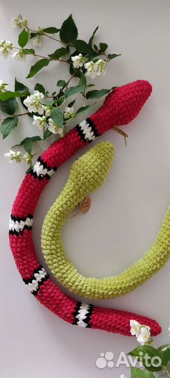 Змейка плюшевая