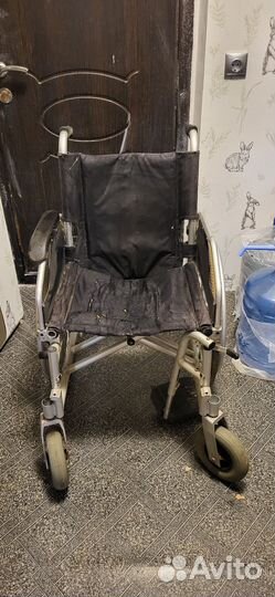 Инвалидная коляска