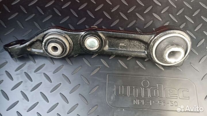 Рычаг правый Mercedes w211