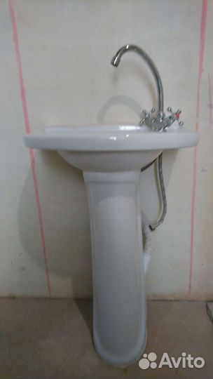 Раковина из камня