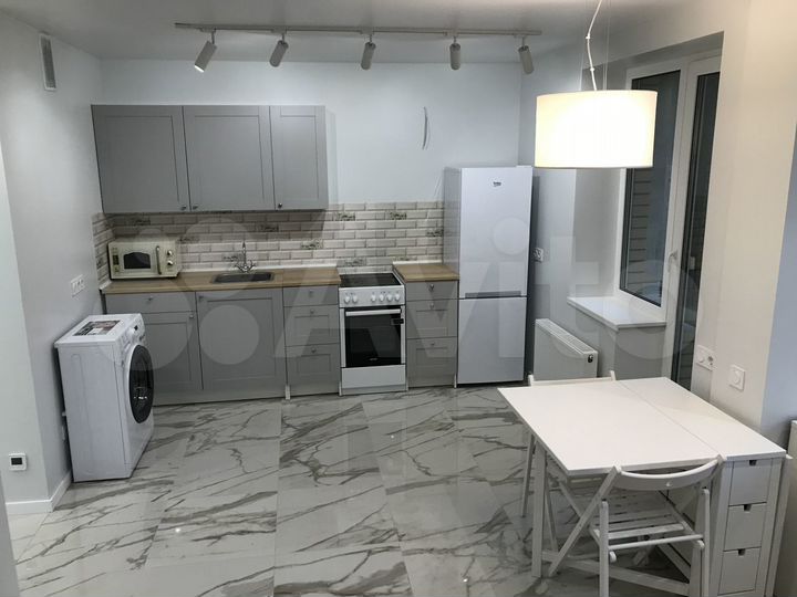 1-к. квартира, 37 м², 4/10 эт.