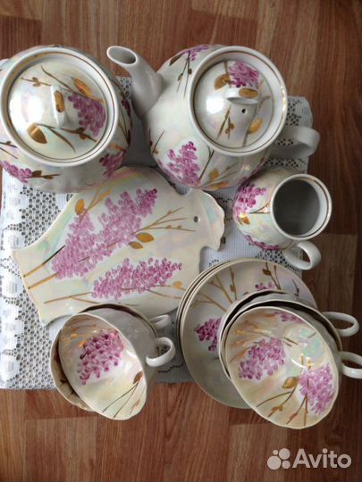 Продаю фарфоровый чайный сервиз на 5 персон