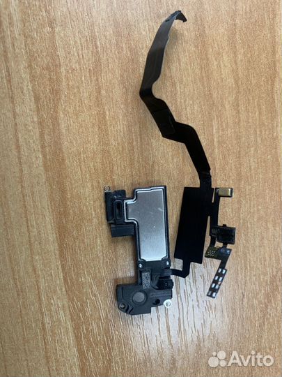Шлейф на динамик iPhone Xs