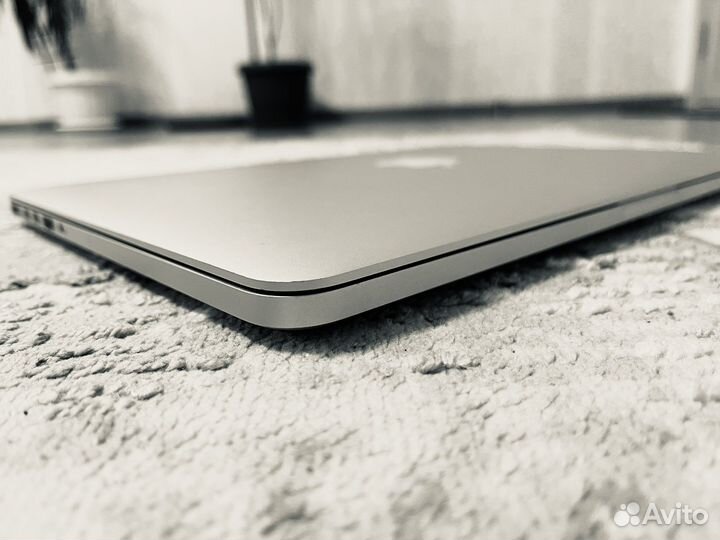 Macbook pro 13 retina a1502 2013