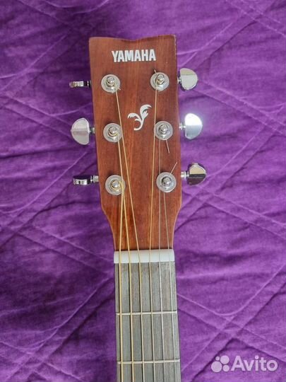 Трансакустическая гитара Yamaha
