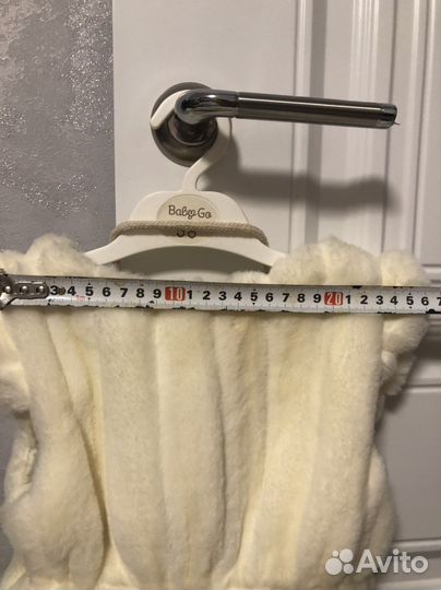 Меховой жилет для девочки на 2-3 года с сумочкой