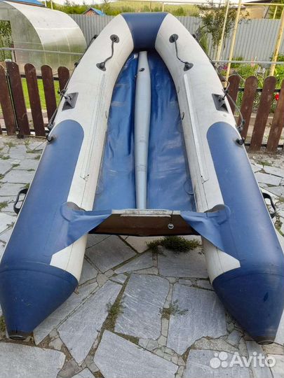 Моторная лодка