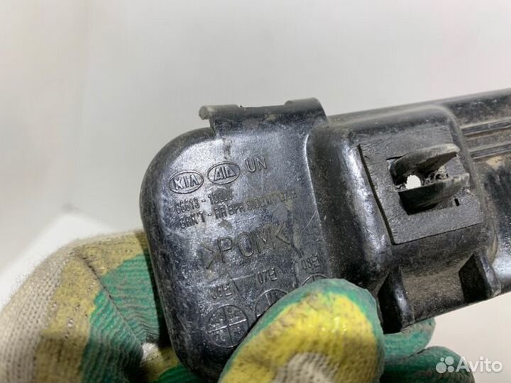 Кронштейн бампера задний левый Kia Carens 2 C