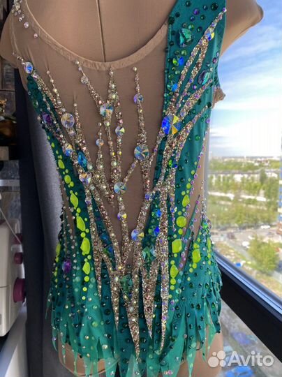 Купальник для художественной гимнастики