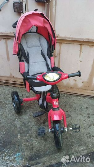 Детский трехколесный велосипед