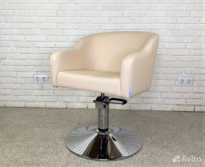 Парикмахерское кресло Alba beige DL-2683