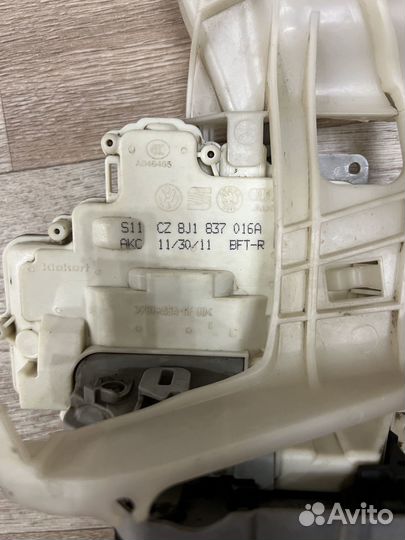 Замок передний правой двери Volkswagen Touareg