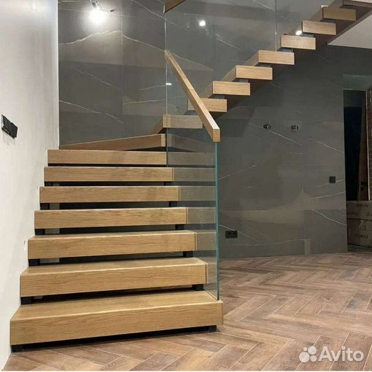 Лестница из металла